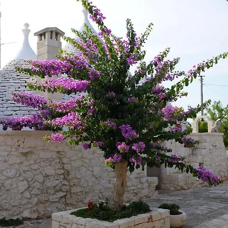 Trulli Il Bouganville Private Pool And Relaxation Holiday home *