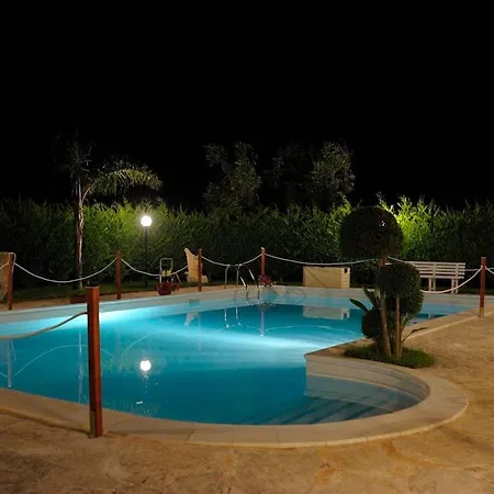 Trulli Il Bouganville Private Pool And Relaxation Ceglie Messapica
